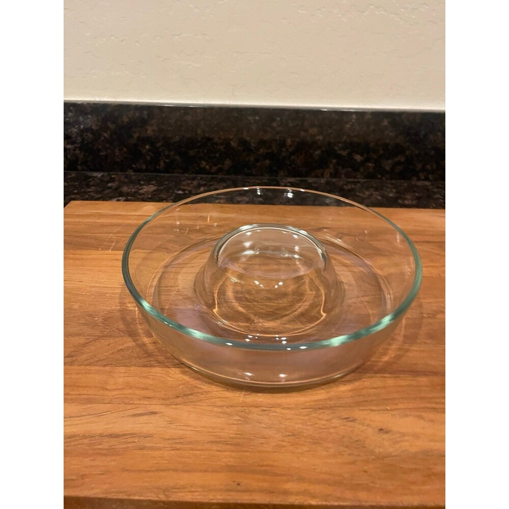 Pyrex Vintage Microwave/Oven Ring Mold